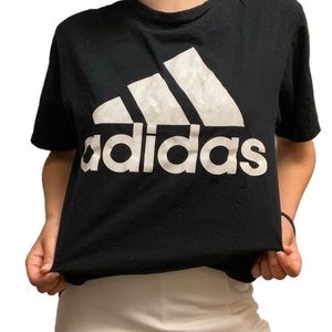 Adidas T-Shirt